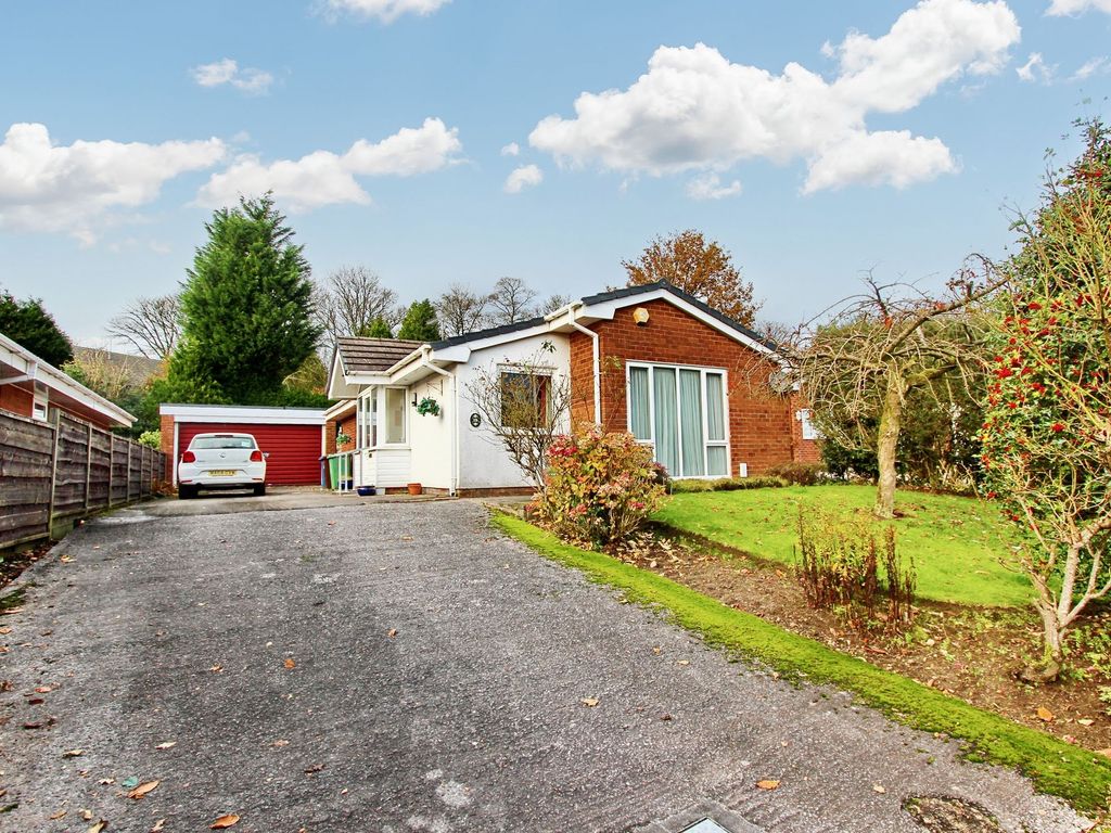 1 bed detached bungalow for sale in Eight Acre, Whitefield M45, £325,000