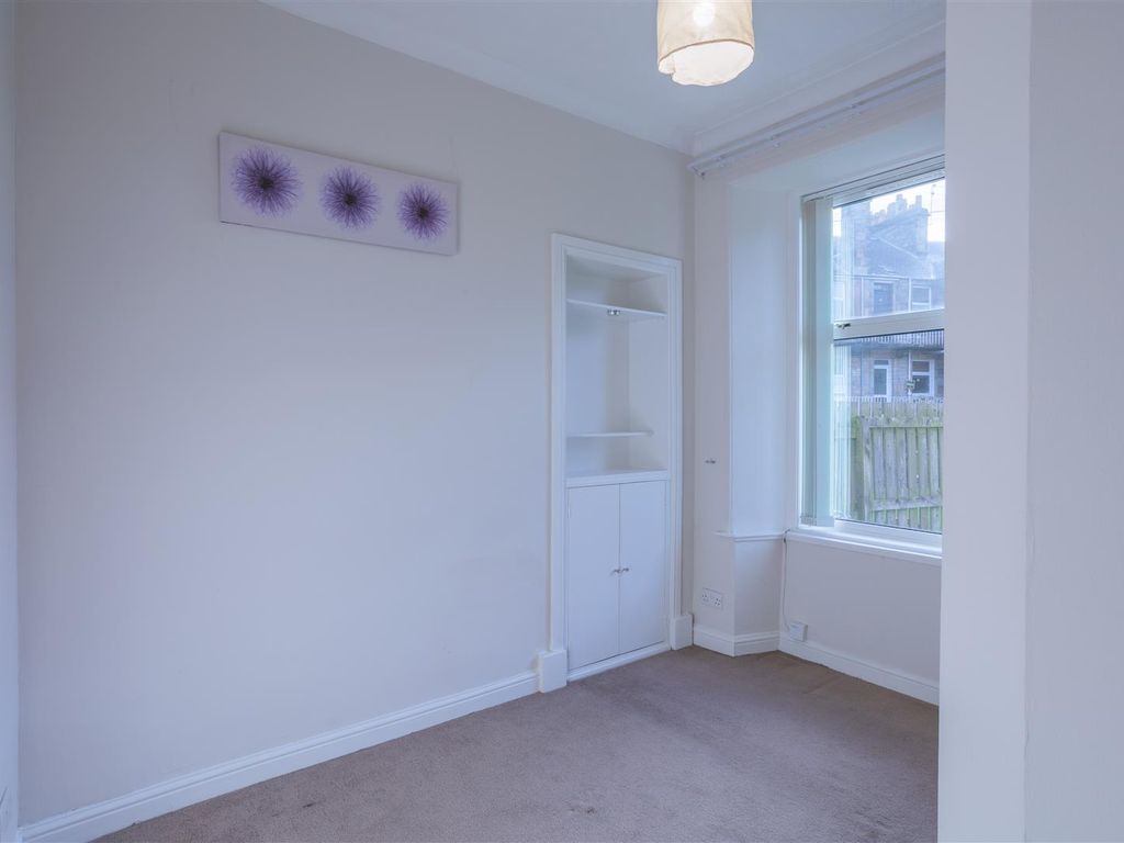 1 bed flat for sale in Abbot Street, Perth PH2, £82,000