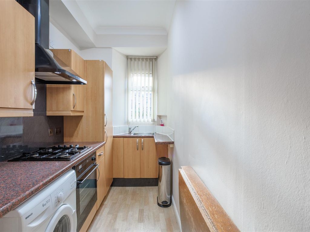 1 bed flat for sale in Abbot Street, Perth PH2, £82,000