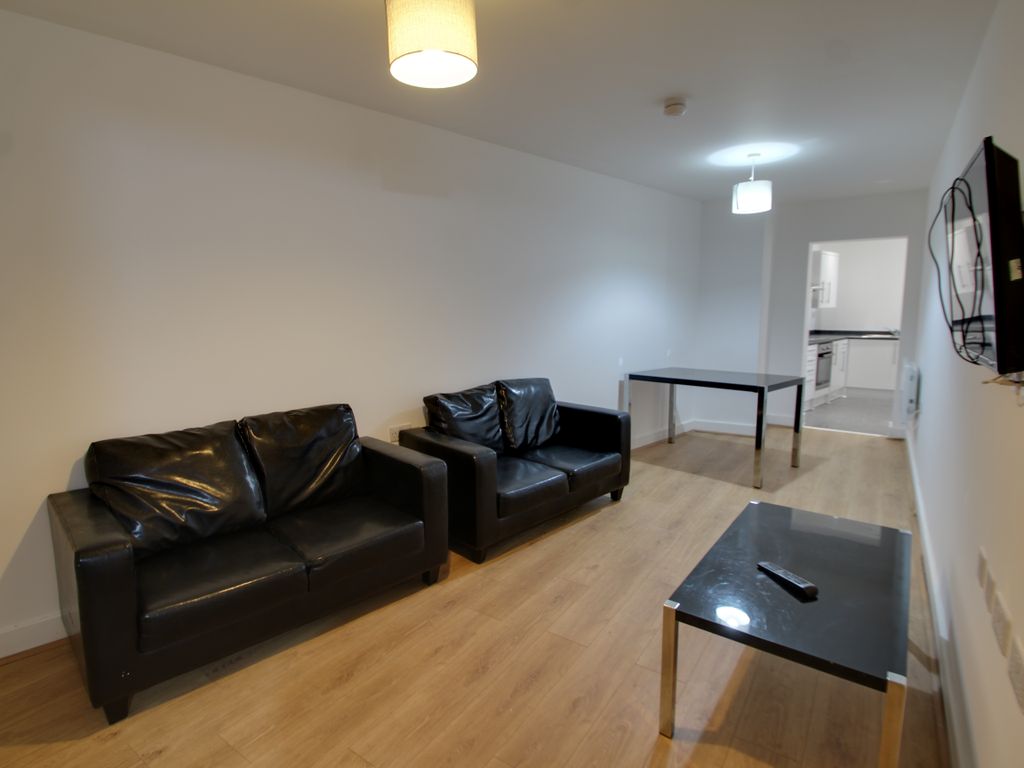 3 bed flat to rent in Granby Street, Leicester LE1, £1,150 pcm