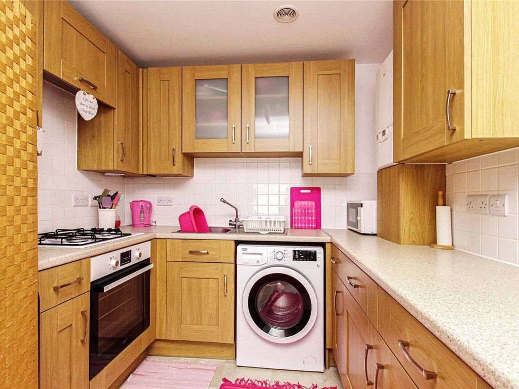 1 bed flat for sale in Wellbrook Way, Girton, Cambridge CB3, £100,000