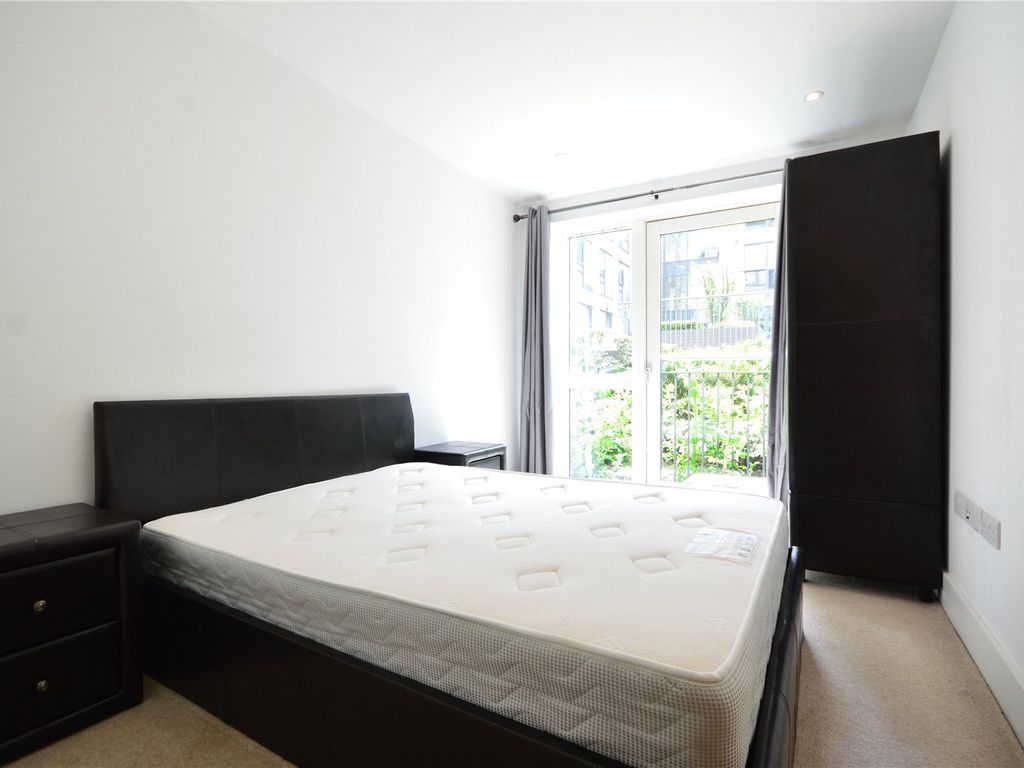 2 bed flat for sale in Kingsley Walk, Cambridge, Cambridgeshire CB5, £425,000