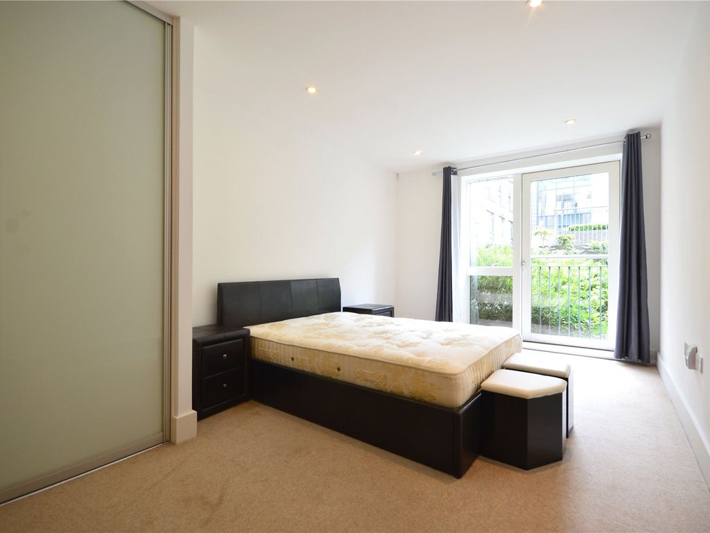 2 bed flat for sale in Kingsley Walk, Cambridge, Cambridgeshire CB5, £425,000
