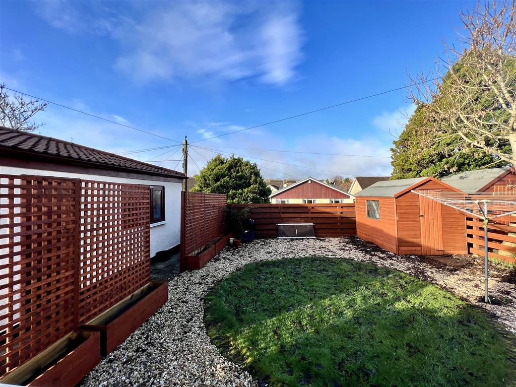 4 bed semi-detached house for sale in Crosshill Road, Strathaven ML10, £279,000