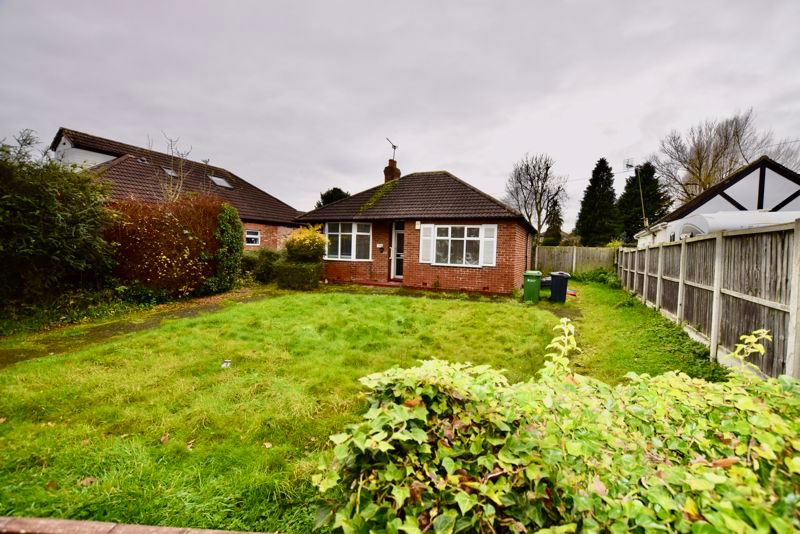 2 bed bungalow for sale in Saughall Road, Blacon, Chester CH1, £250,000