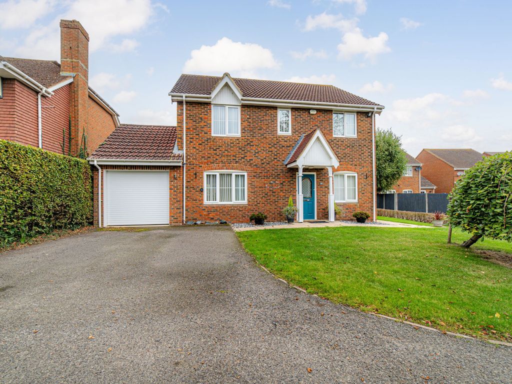 4 bed detached house for sale in Randle Way, Bapchild ME9, £525,000