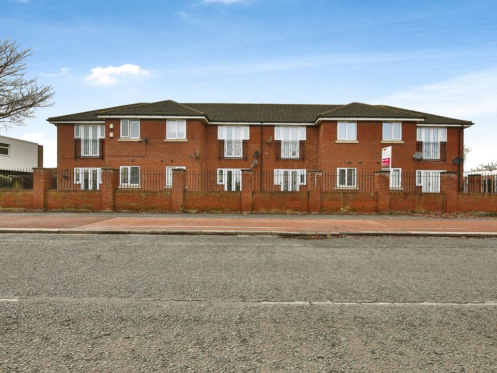 2 bed flat for sale in Catcote Road, Hartlepool TS25, £80,000