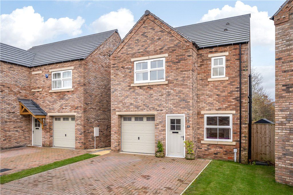 3 bed detached house for sale in Regency Place, West Tanfield, Ripon HG4, £380,000