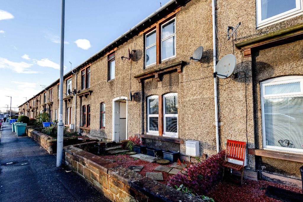 1 bed flat for sale in West Sanquhar Road, Ayr, South Ayrshire KA8, £49,000
