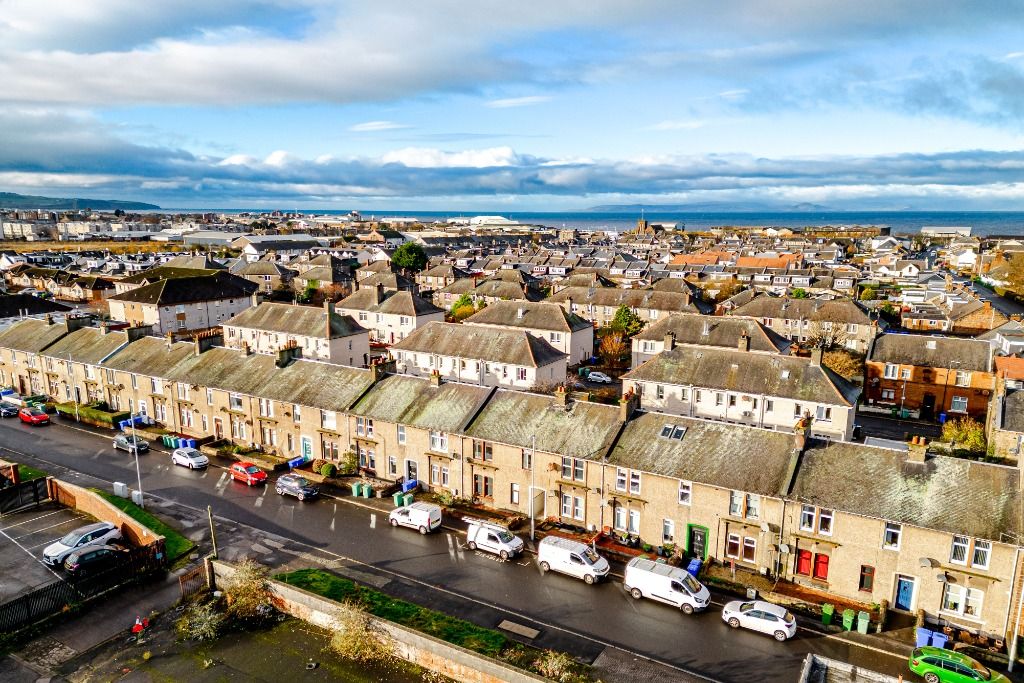 1 bed flat for sale in West Sanquhar Road, Ayr, South Ayrshire KA8, £49,000