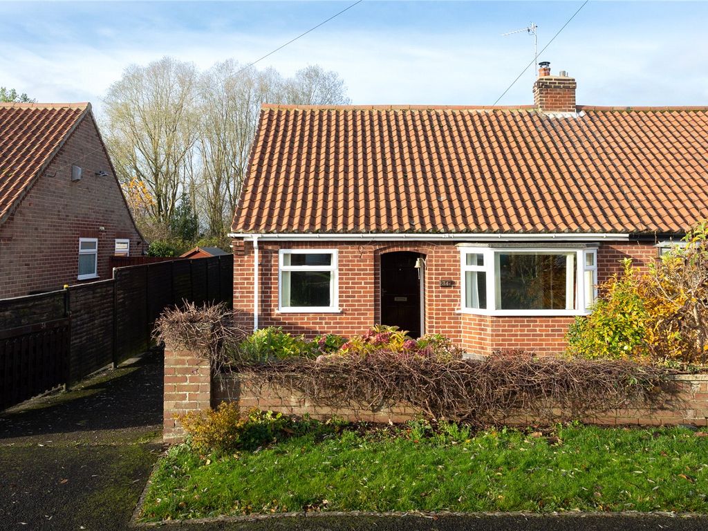 2 bed bungalow for sale in Linden Close, Huntington, York, North Yorkshire YO32, £250,000