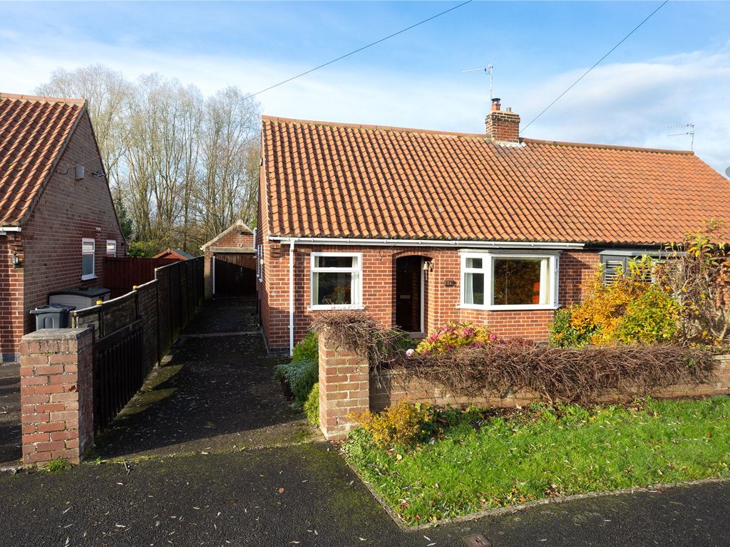 2 bed bungalow for sale in Linden Close, Huntington, York, North Yorkshire YO32, £250,000