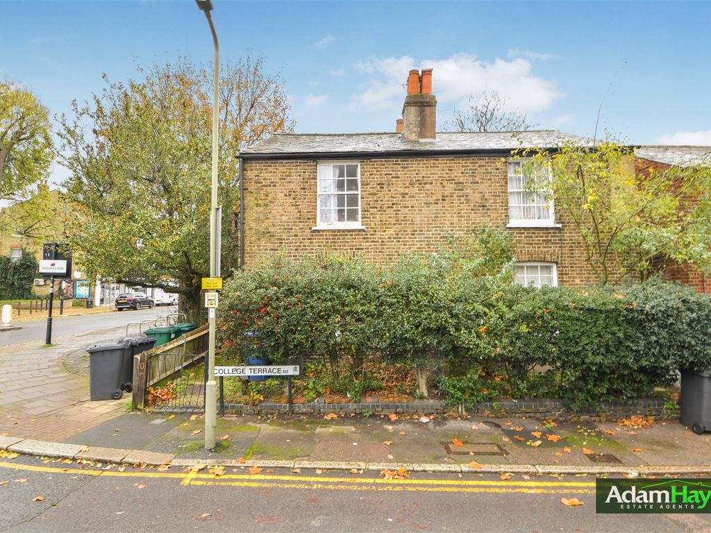 2 bed semi-detached house for sale in College Terrace, Finchley Central N3, £500,000