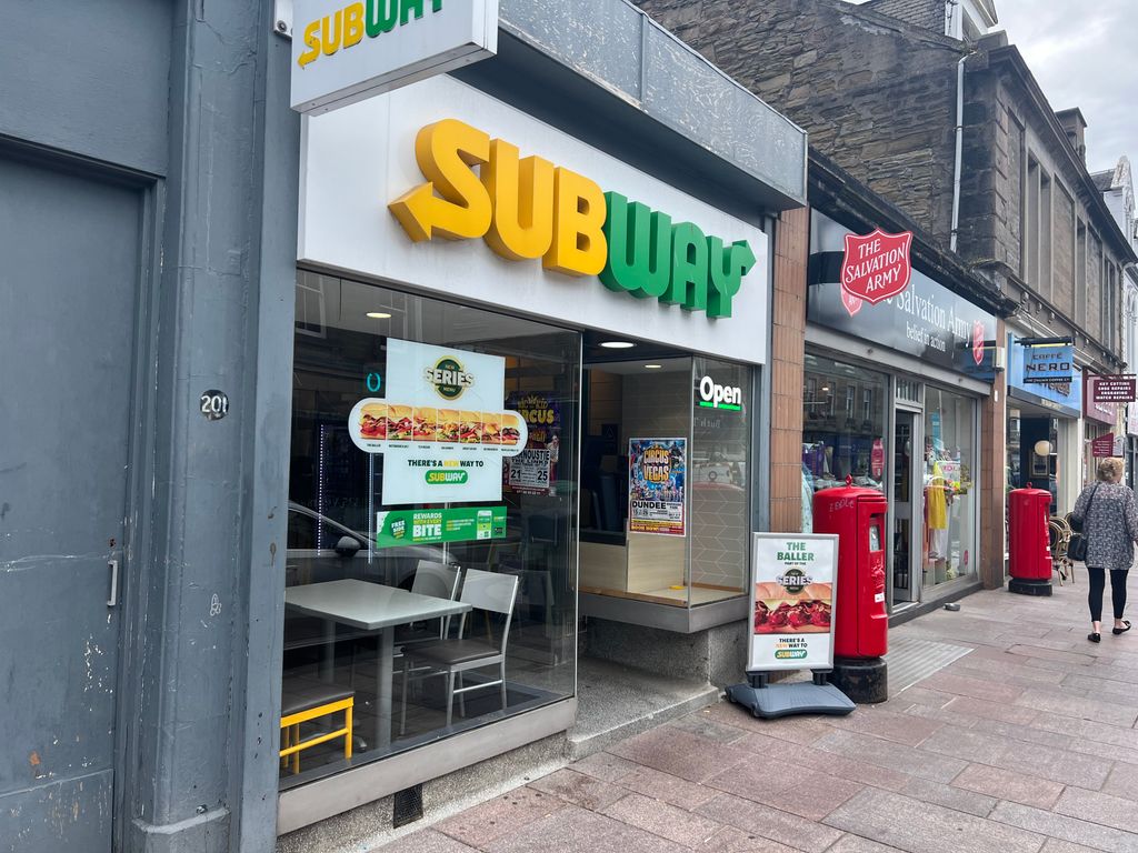 Restaurant/cafe for sale in Brook Street, Dundee DD5, £170,000