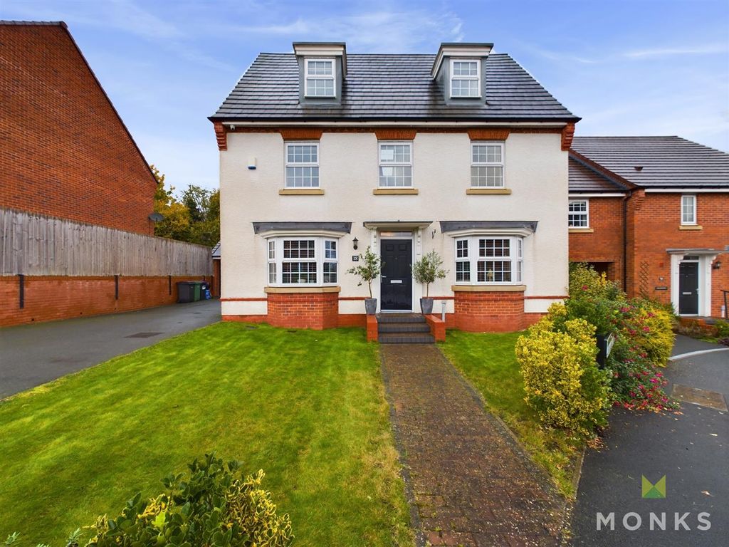 5 bed detached house for sale in Cottams Meadow, Morda, Oswestry SY10, £495,000