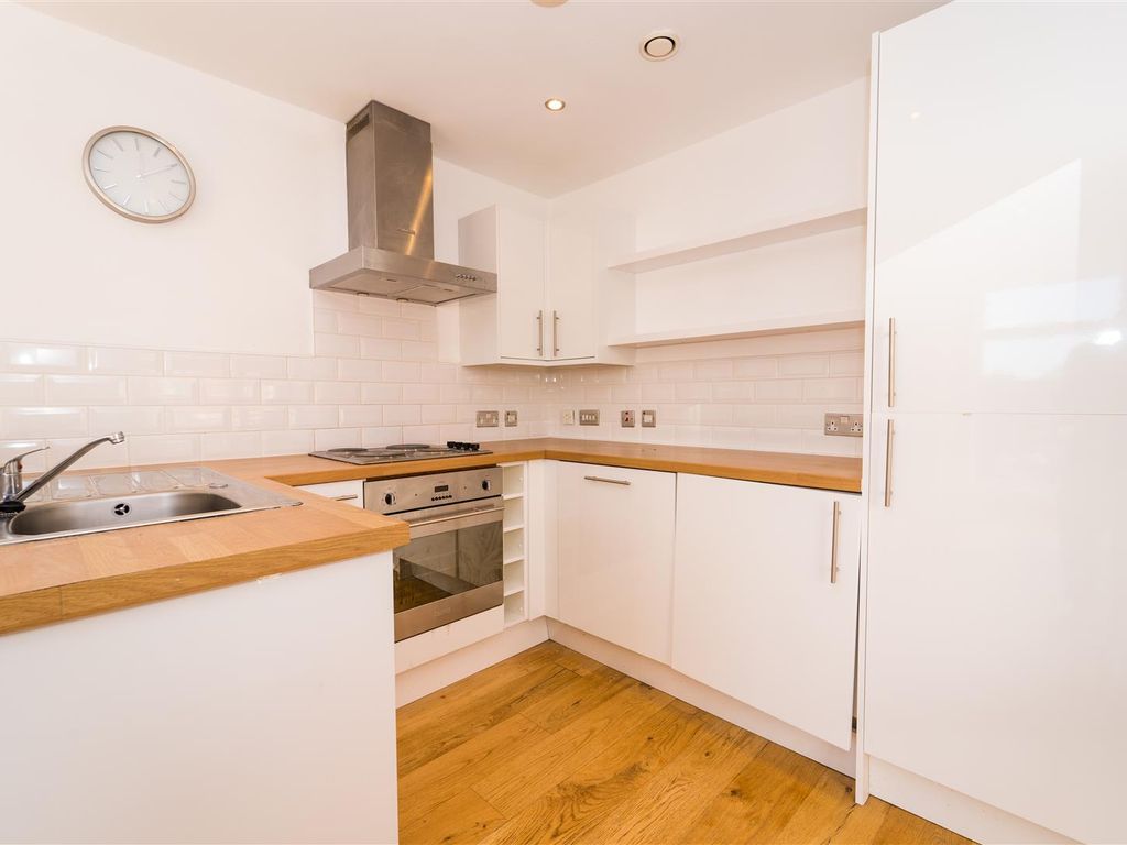 2 bed flat to rent in Newton Street, Manchester M1, £1,250 pcm