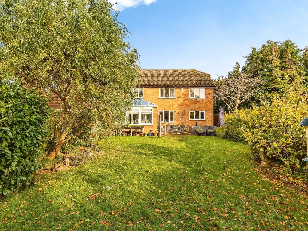 4 bed detached house for sale in Grange Close, Maids Moreton, Buckingham MK18, £650,000