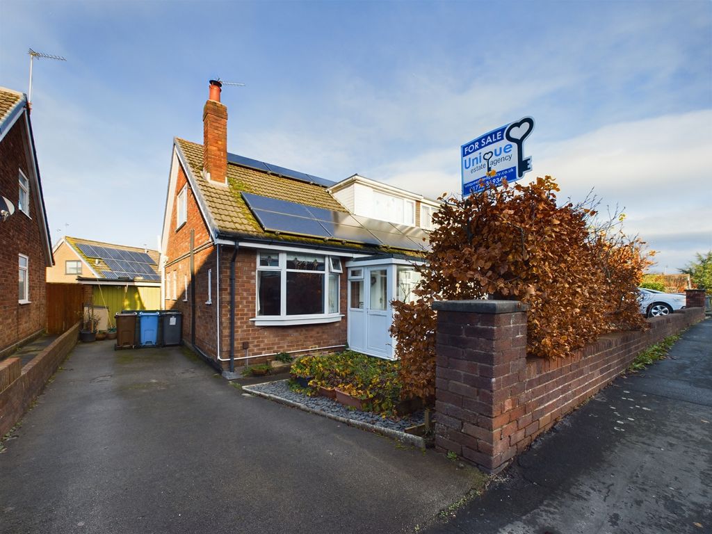 4 bed semi-detached house for sale in Wyre Avenue, Kirkham, Preston PR4, £229,950