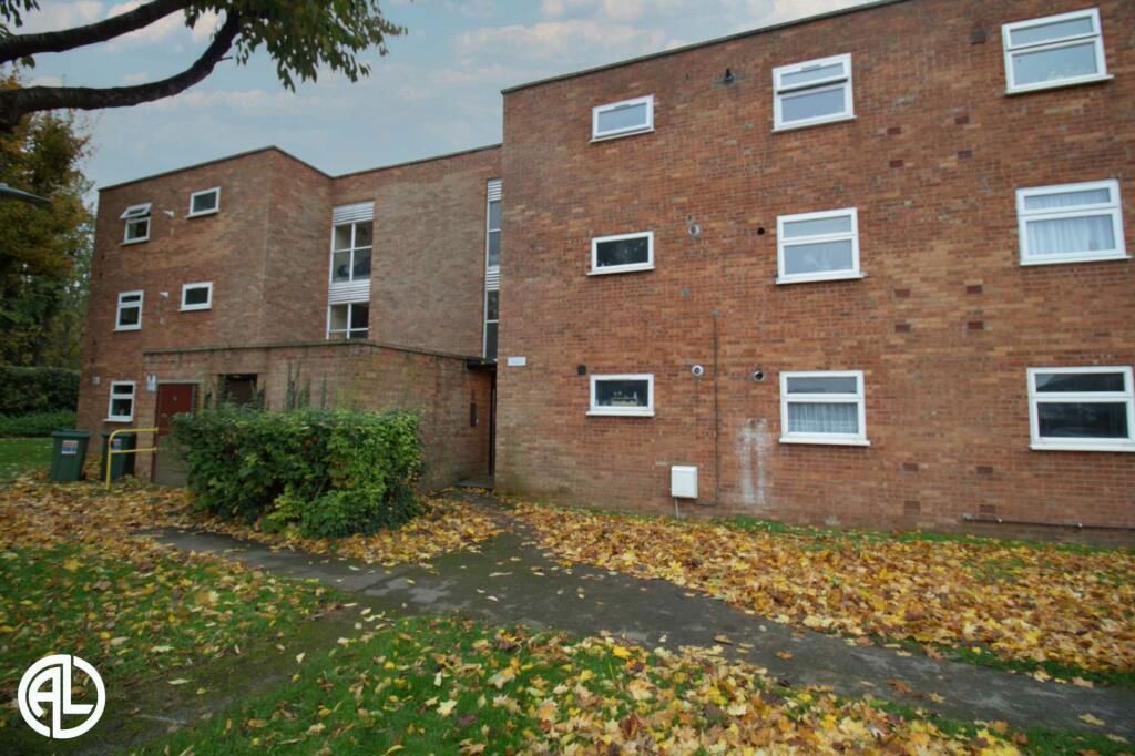 1 bed flat for sale in Oakhill, Letchworth Garden City SG6, £110,000