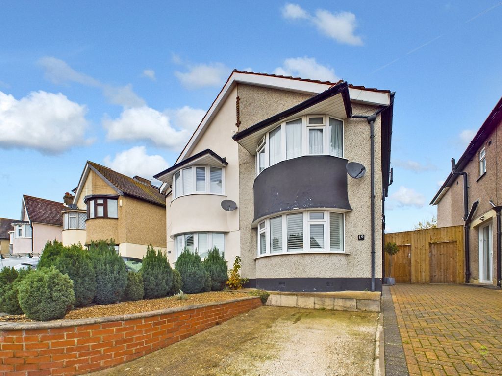 2 bed semi-detached house for sale in Seaton Road, Welling DA16, £400,000