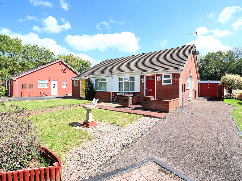 2 bed semi-detached bungalow for sale in Threadgold Close, Leicester LE4, £215,000