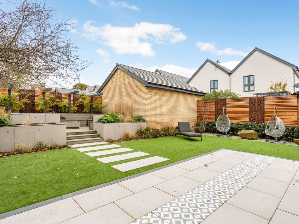 4 bed detached house for sale in Fairfield Way, Bristol BS31, £850,000