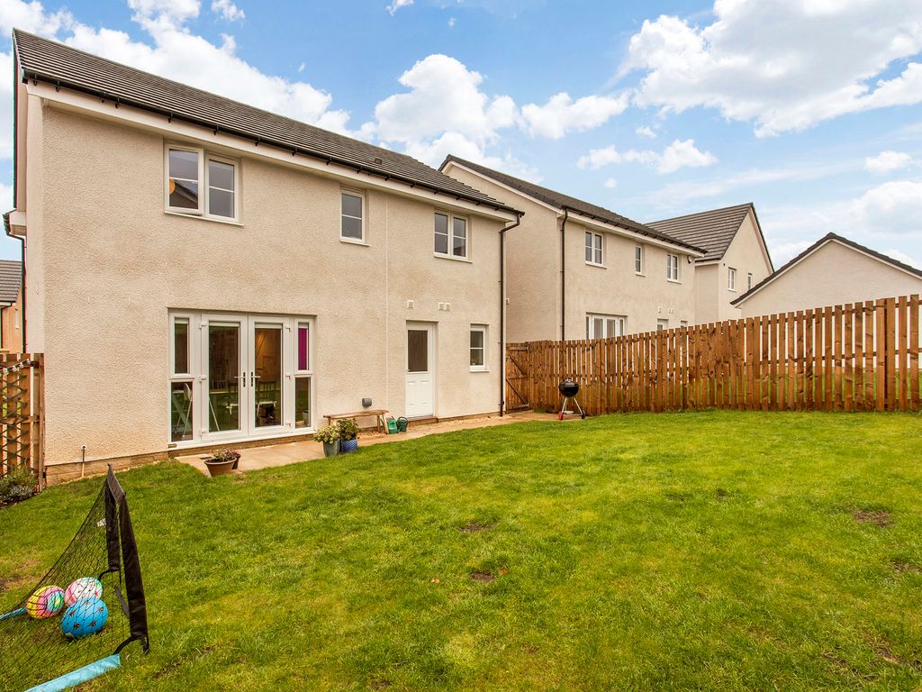 4 bed detached house for sale in 19 Howe Mire, Wallyford, East Lothian EH21, £350,000