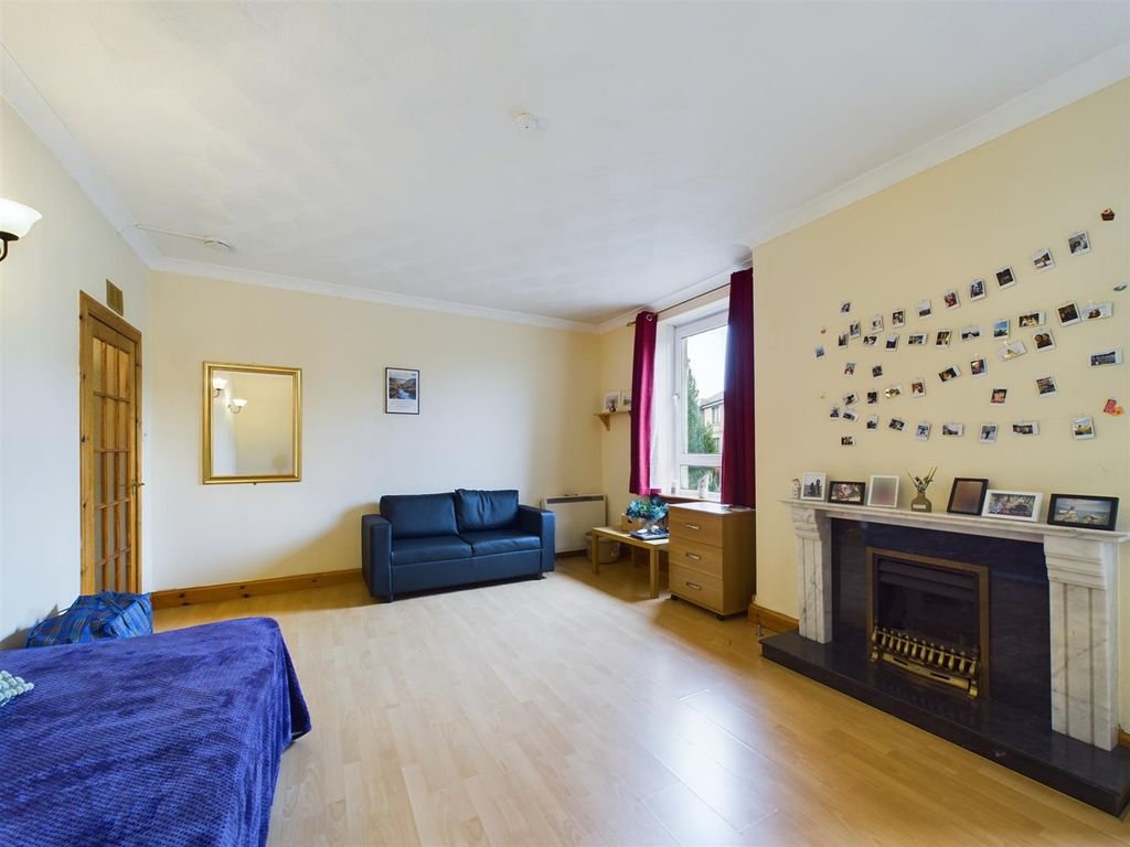 2 bed flat for sale in Flat 7/8, 28 Dunkeld Road, Perth PH1, £89,950