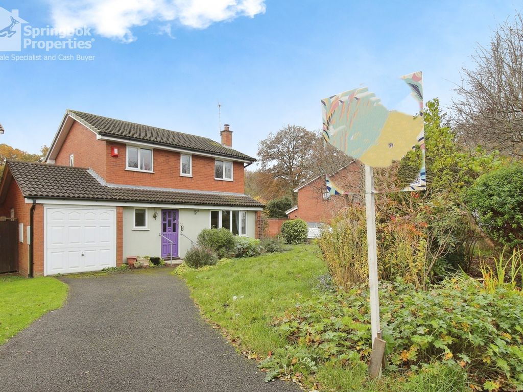 4 bed detached house for sale in Oakslade Drive, Solihull, West Midlands B92, £500,000