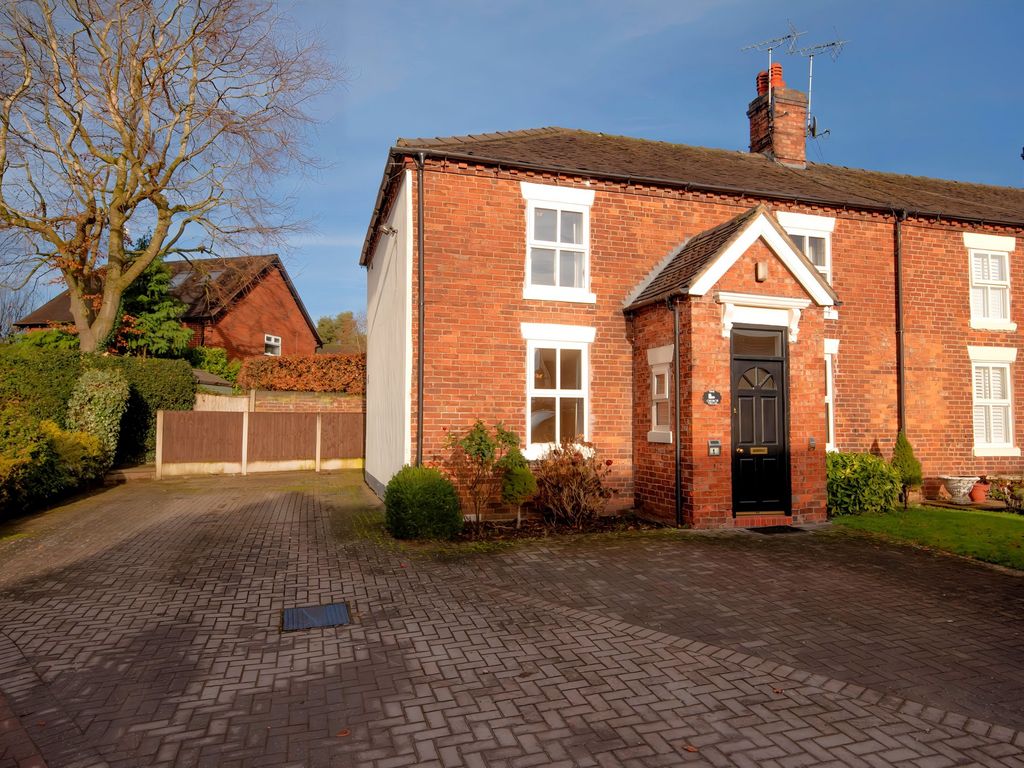 3 bed cottage for sale in Church Villas, The Butts, Betley, Crewe CW3, £325,000