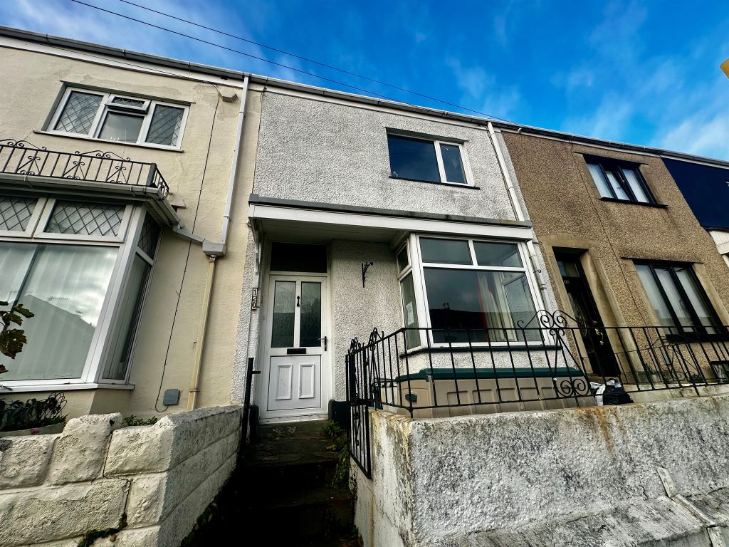 3 bed terraced house for sale in Norfolk Street, Swansea SA1, £140,000