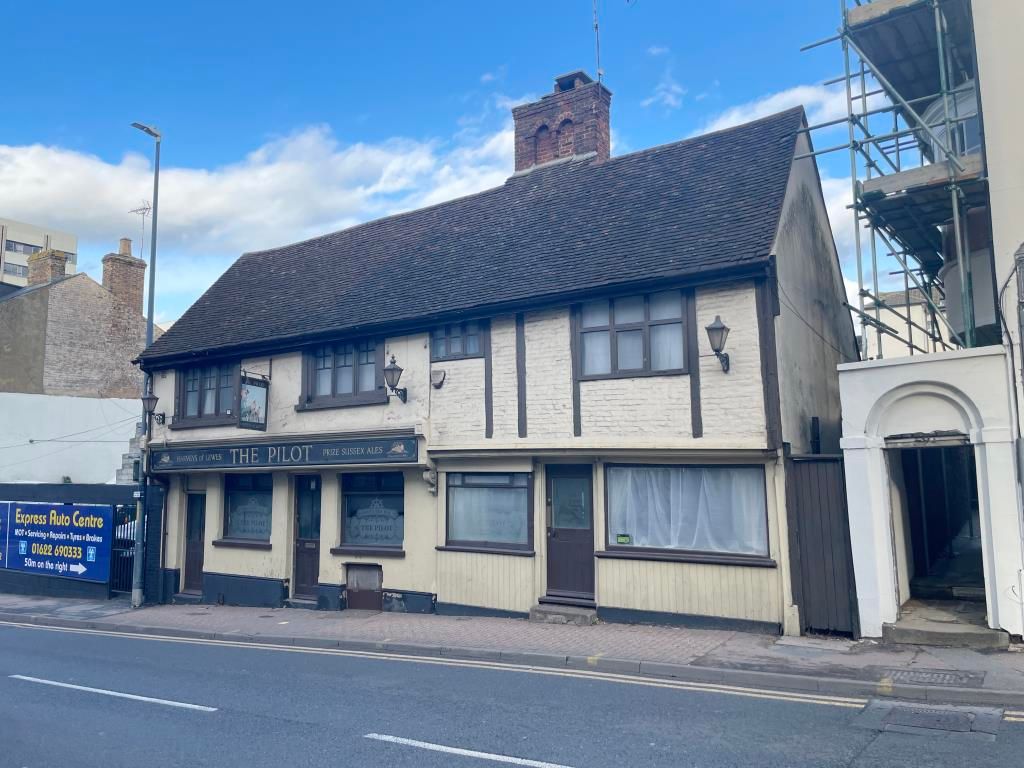 Pub/bar for sale in The Pilot, 25 Upper Stone Street, Maidstone, Kent ME15, £250,000
