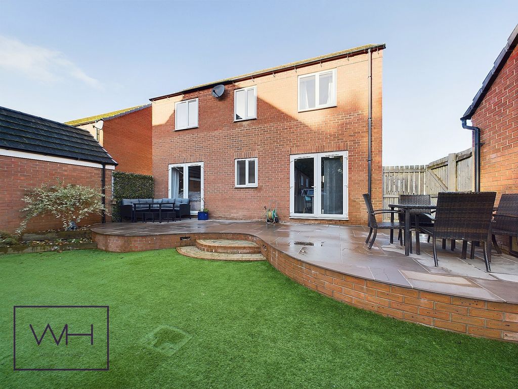 3 bed detached house for sale in Stayers Road, Bessacarr, Doncaster DN4, £270,000