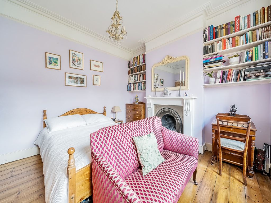 3 bed maisonette for sale in Dalling Road, Hammersmith, London W6, £950,000
