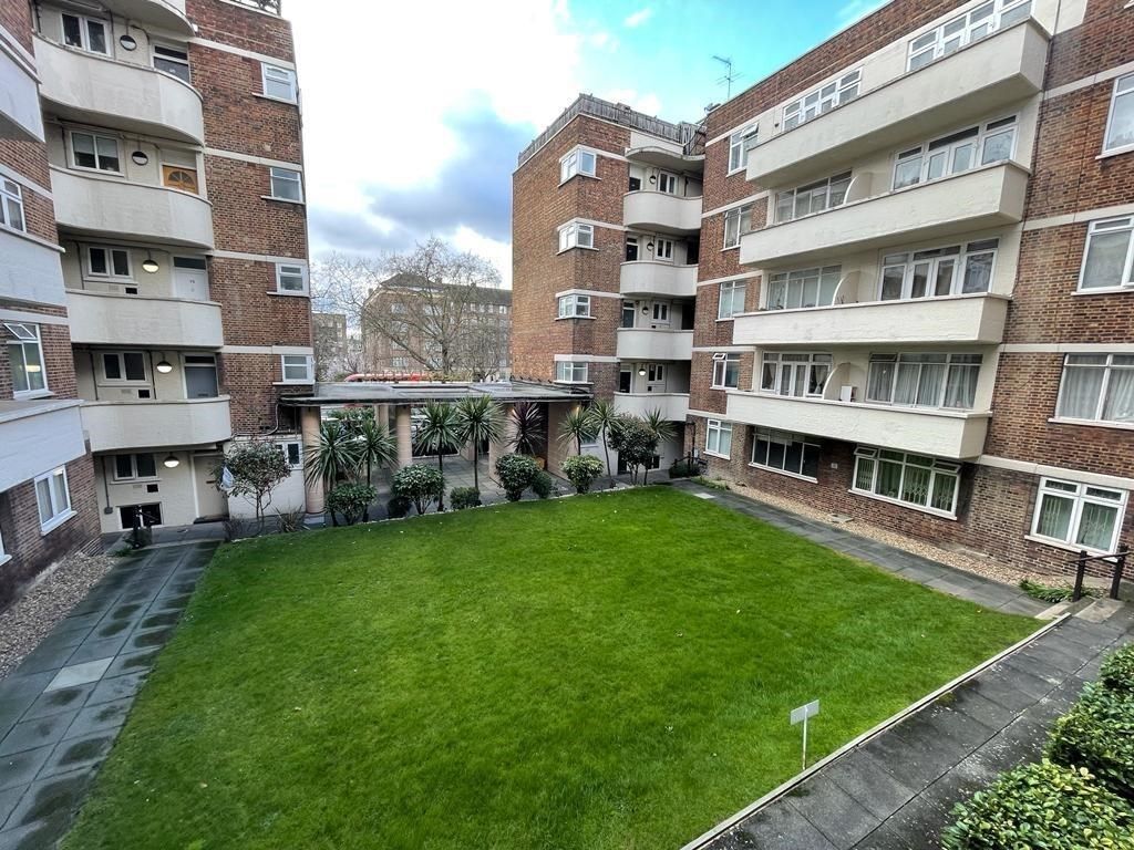 1 bed flat for sale in Maida Vale, London W9, £425,000