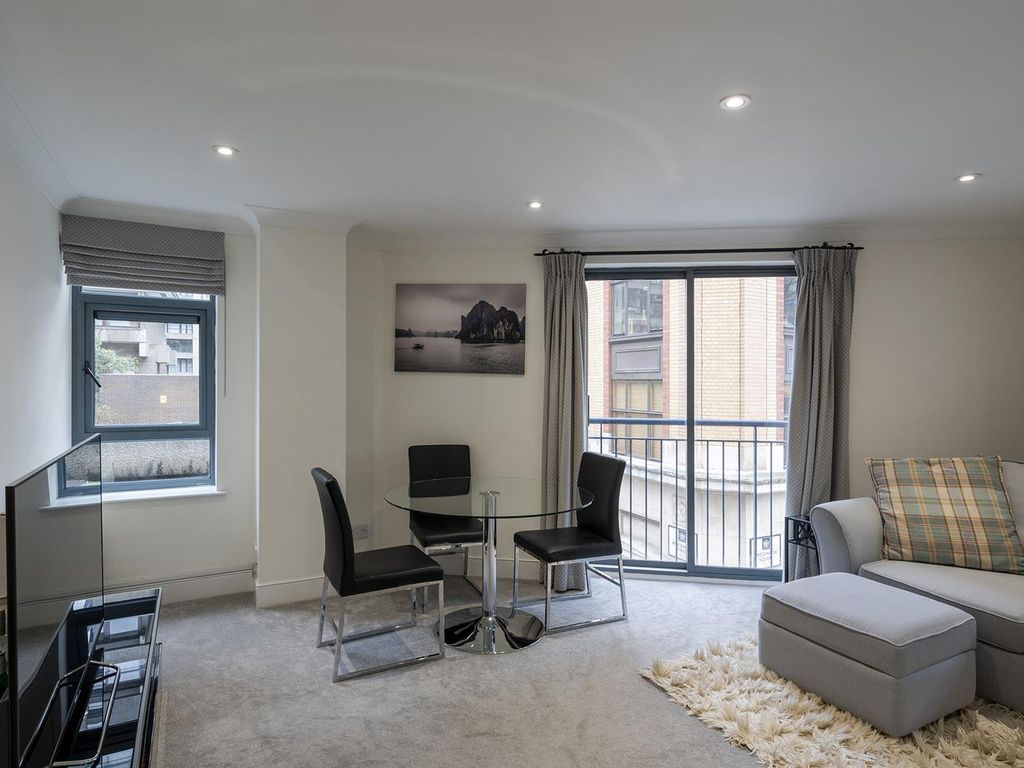 2 bed flat for sale in Bridgewater Square, London EC2Y, £700,000