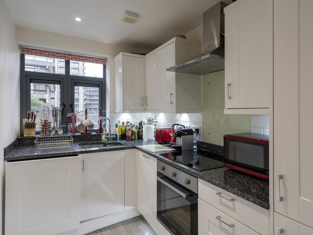 2 bed flat for sale in Bridgewater Square, London EC2Y, £700,000