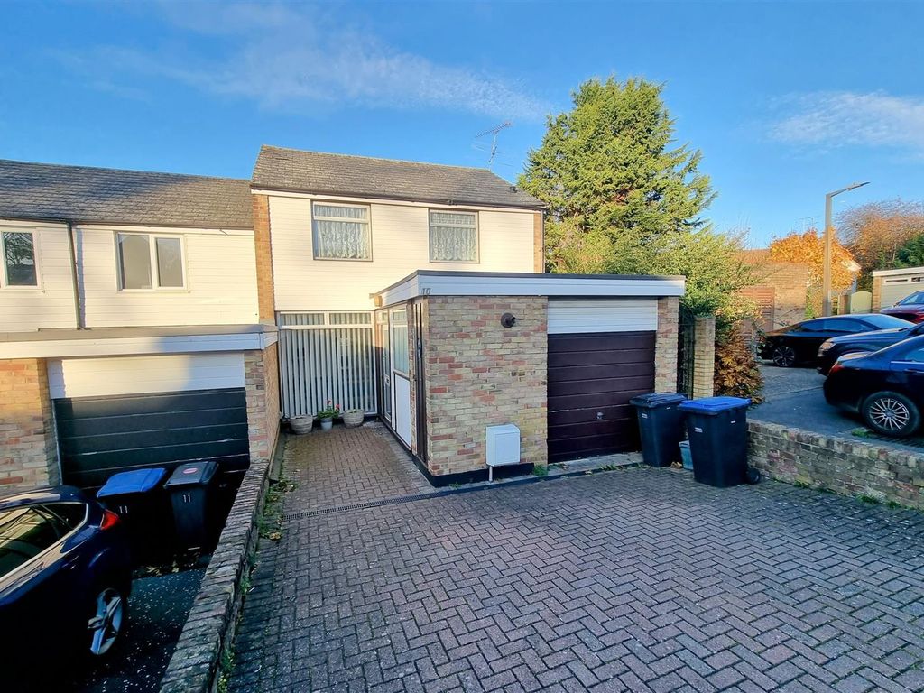 3 bed end terrace house for sale in Swallows, Old Harlow CM17, £380,000