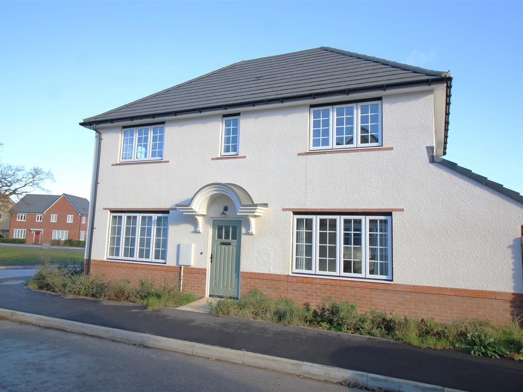 4 bed detached house to rent in Assart Way, Chippenham SN14, £1,700 pcm