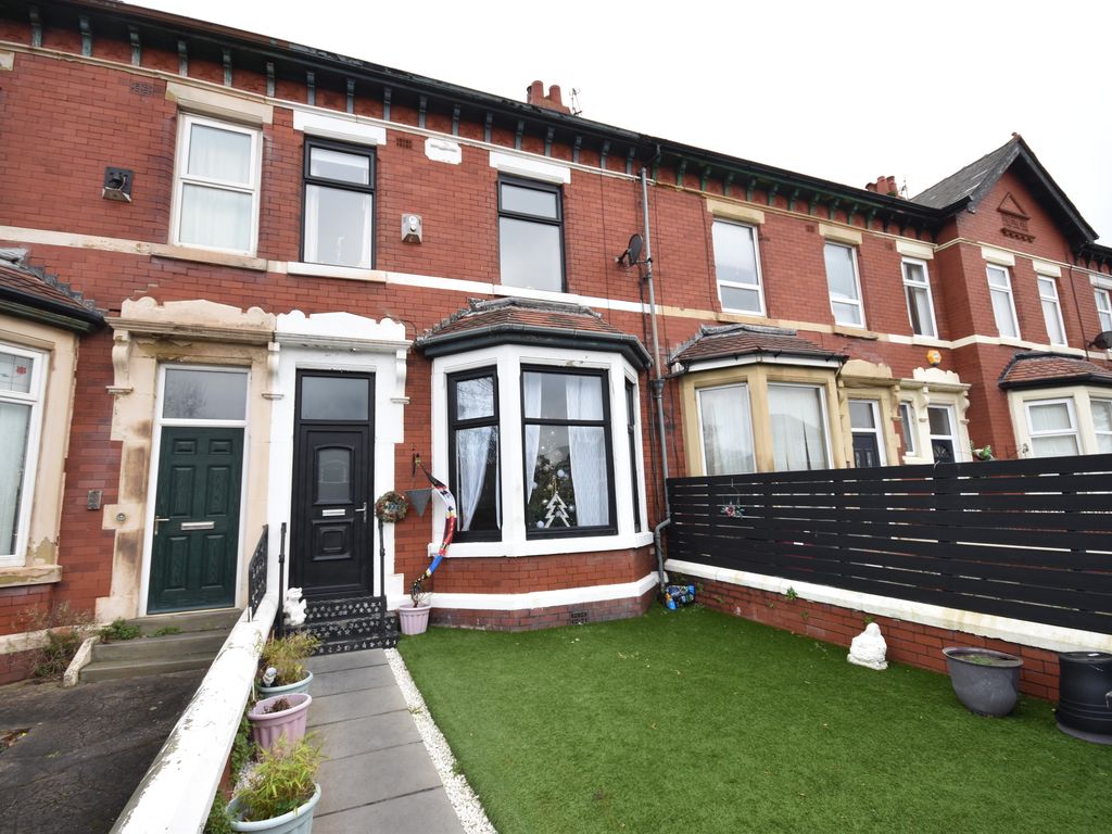 4 bed terraced house for sale in Whitegate Drive, Blackpool FY3, £185,000