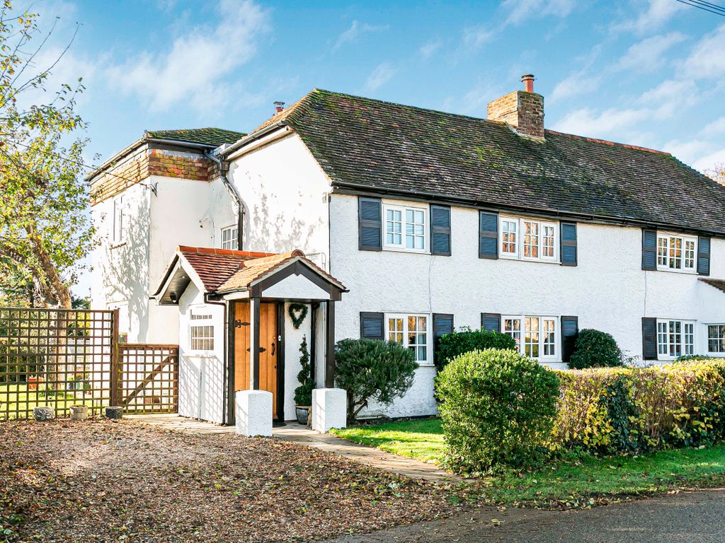 3 bed cottage for sale in Top End, Renhold, Bedford MK41, £525,000