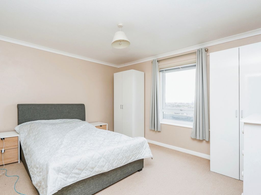 2 bed flat for sale in Regal Close, Portsmouth, Hampshire PO6, £190,000