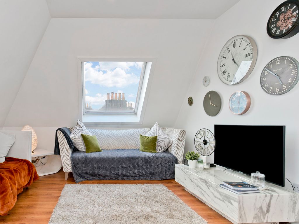 2 bed flat for sale in 17B, Cluny Gardens, Morningside EH10, £315,000