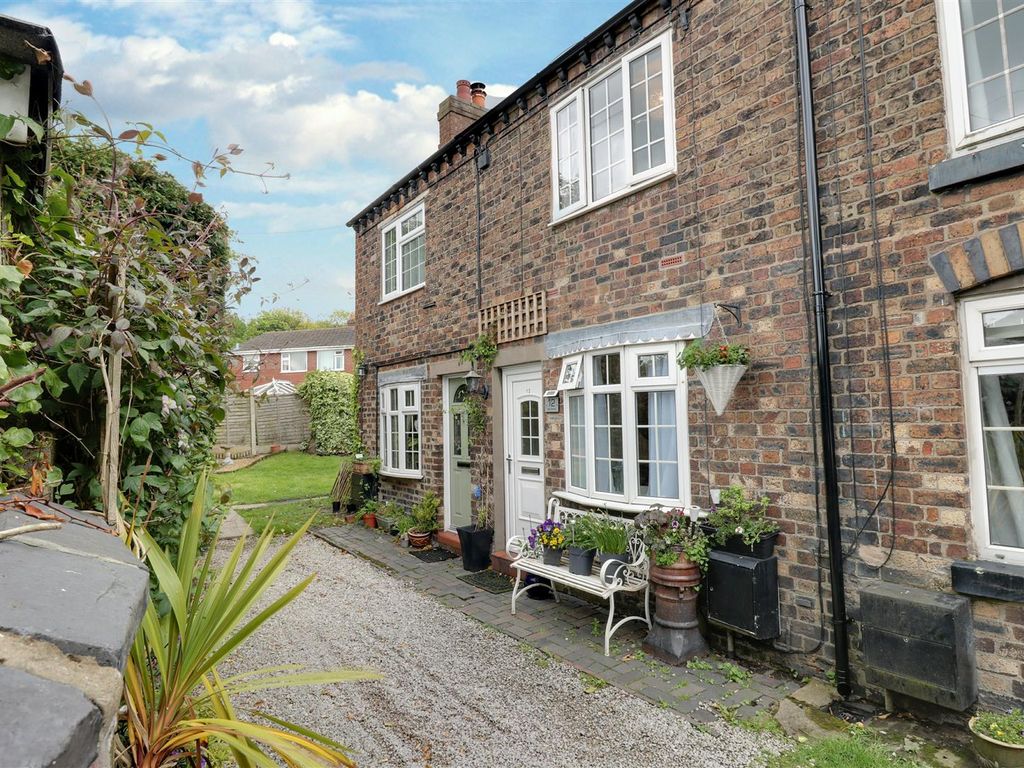 2 bed cottage for sale in Oak Street, Rode Heath, Stoke-On-Trent ST7, £126,500