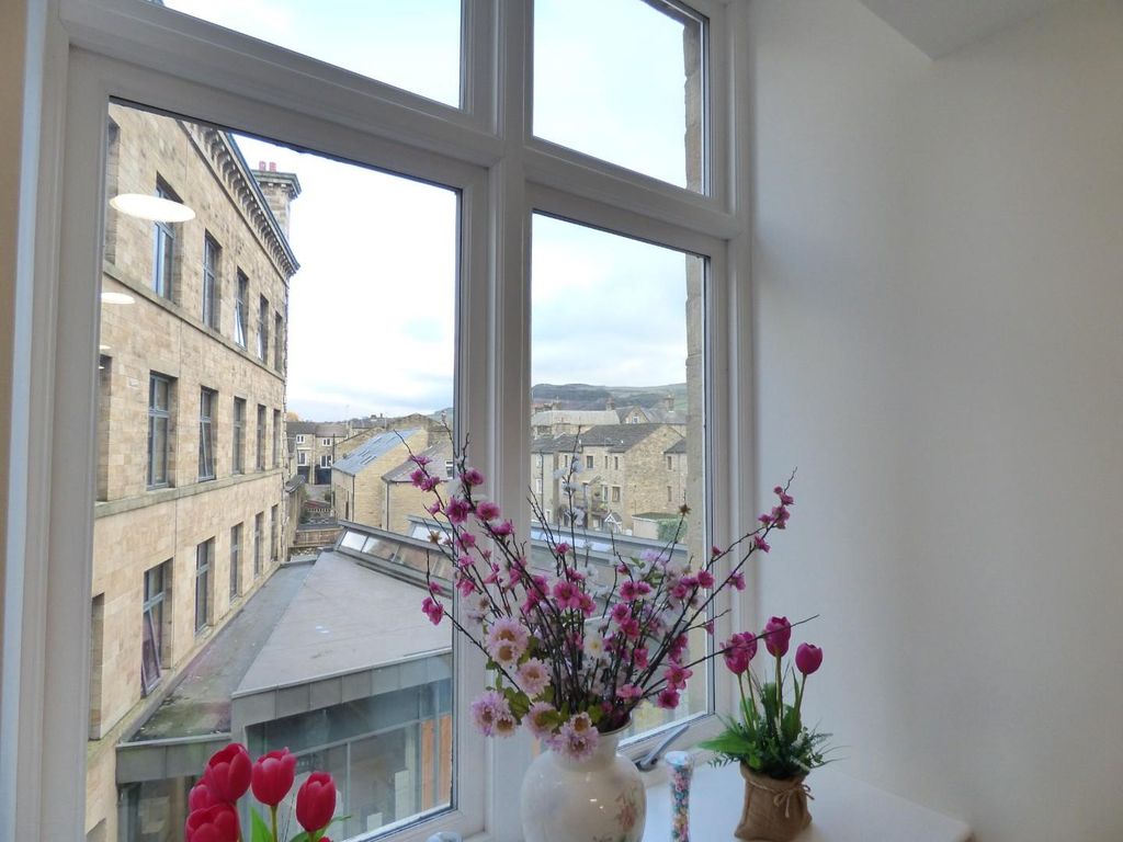 1 bed flat for sale in Broughton Road, Skipton BD23, £150,000