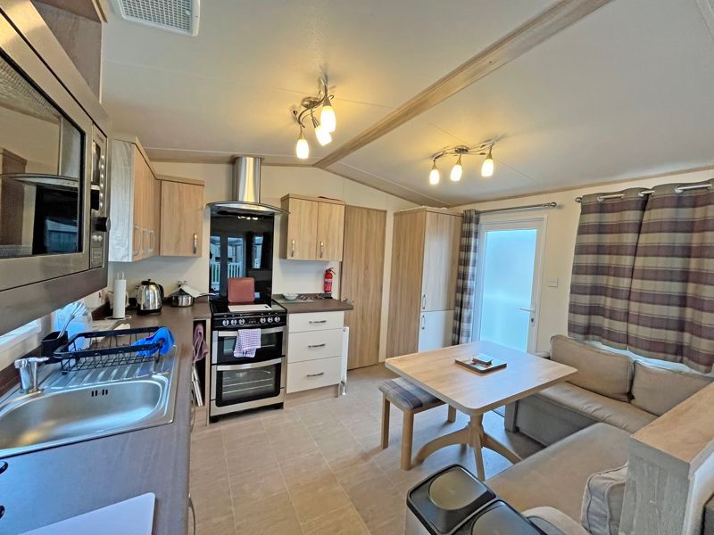 2 bed mobile/park home for sale in Blue Anchor, Minehead TA24, £30,000