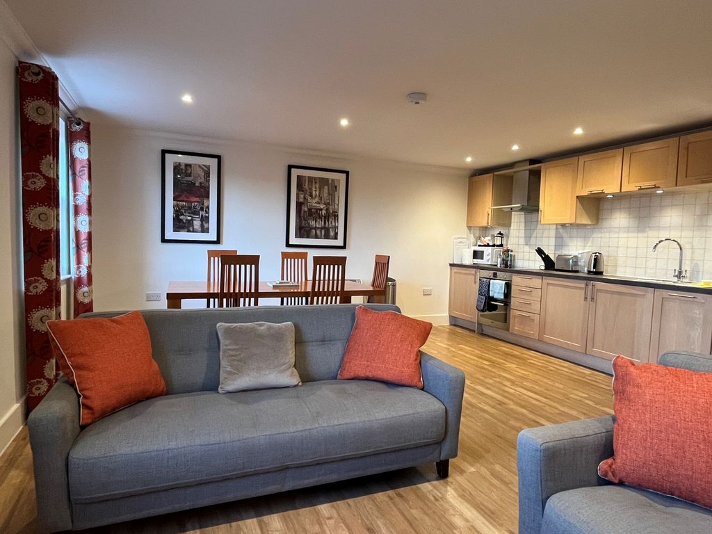 2 bed flat to rent in Primrose Street, Cambridge CB4, £1,700 pcm