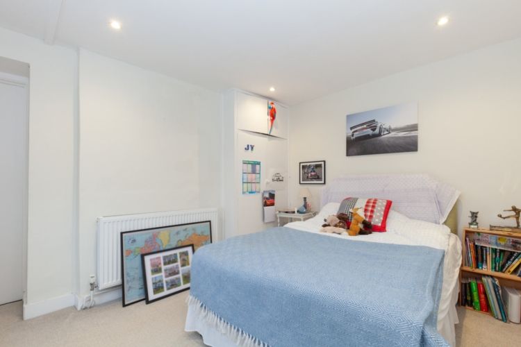 6 bed detached house to rent in Halse, Brackley NN13, £2,500 pcm
