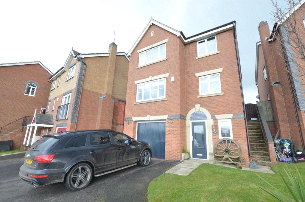 5 bed detached house for sale in Parkland View, Barnsley, South Yorkshire S71, £260,000