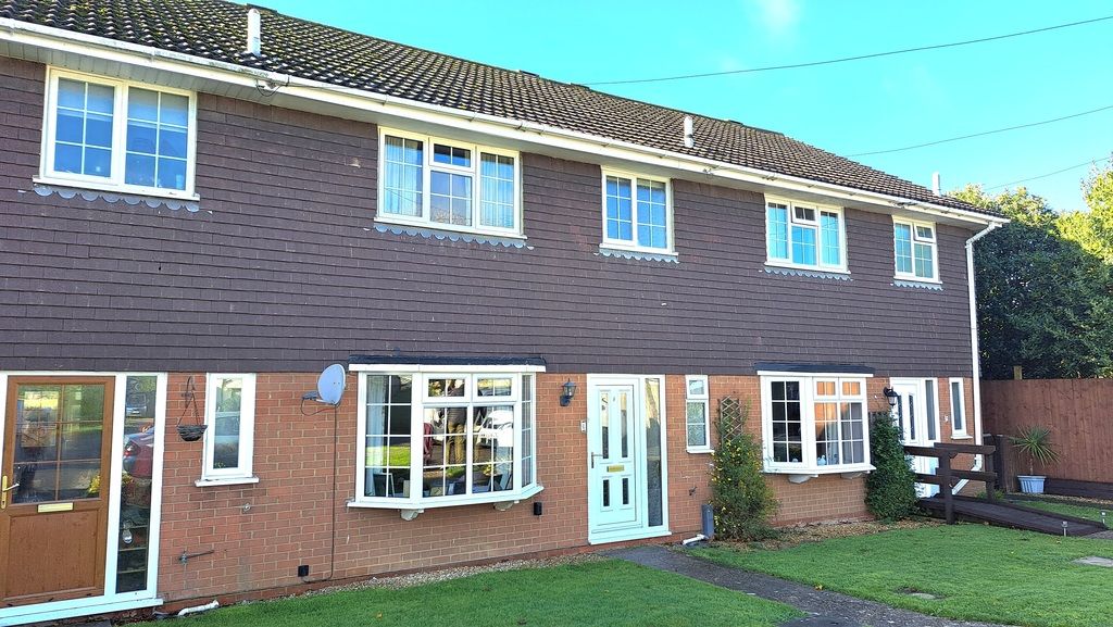 3 bed terraced house for sale in Somerton Close, New Milton BH25, £310,000